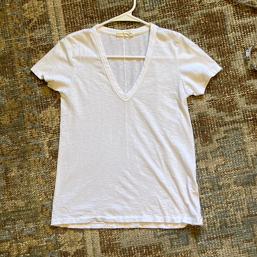 Rag and bone white heathered v neck short sleeve